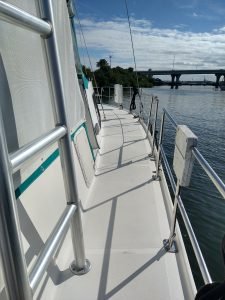 deck, Endeavour 44, catamaran for sale