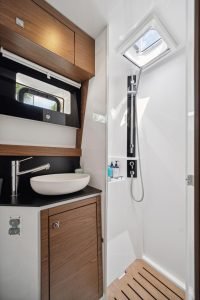 bath, Nautitech 46 Open, catamaran for sale