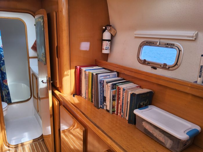 salon, Privilege 37, catamaran for sale