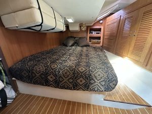 bed, Catalina 440 Morgan, sailboat for sale