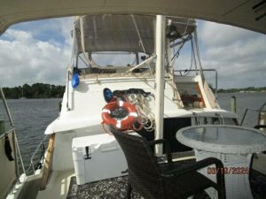 cockpit, Mainship 40, trawler for sale