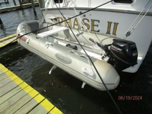 exterior, Mainship 40, trawler for sale