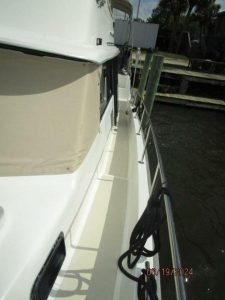 deck, Mainship 40, trawler for sale