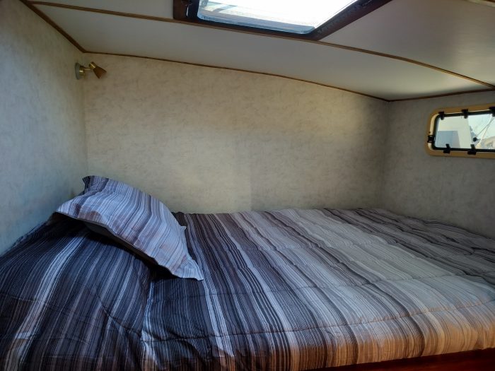 bed, Morrelli and Melvin, catamaran for sale