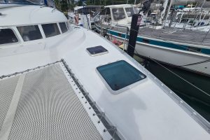 deck, Lagoon 410, catamaran for sale