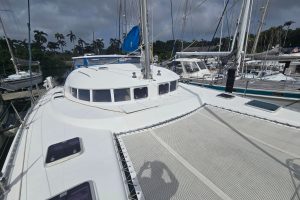 deck, Lagoon 410, catamaran for sale