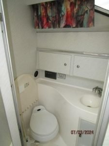 bath, Wellcraft, trawler for sale