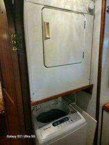 bath, Marine Trader 50 Wide Body, trawler for sale