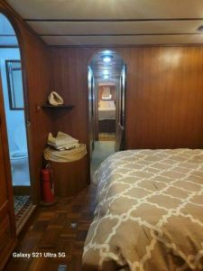 bed, Marine Trader 50 Wide Body, trawler for sale