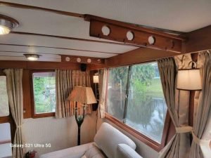 salon, Marine Trader 50 Wide Body, trawler for sale