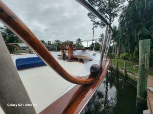 deck, Marine Trader 50 Wide Body, trawler for sale