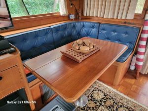 salon, Marine Trader 50 Wide Body, trawler for sale