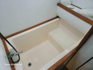 bath, Marine Trader 50 Wide Body, trawler for sale