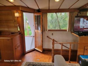 salon, Marine Trader 50 Wide Body, trawler for sale