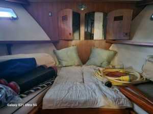 salon, Marine Trader 50 Wide Body, trawler for sale