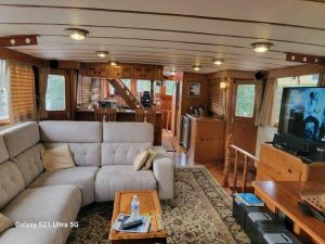 salon, Marine Trader 50 Wide Body, trawler for sale