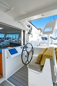 helm, Balance 442, catamaran for sale