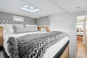 bed, Balance 442, catamaran for sale