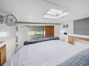 bed, Balance 442, catamaran for sale