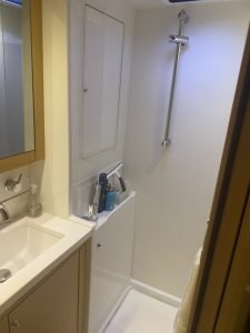 bath, Lagoon 450, catamaran for sale