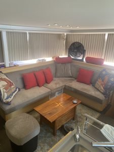 salon, Lagoon 450, catamaran for sale