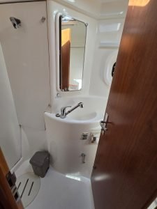 bath, Leopard 44, catamaran for sale