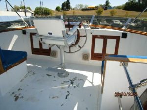 cockpit, Defever 49, trawler for sale