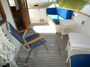 cockpit, Defever 49, trawler for sale