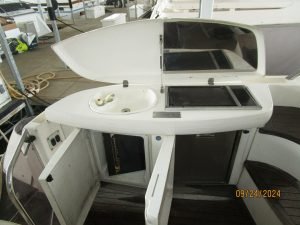 cockpit, Sealine T47, trawler for sale