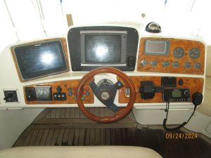 helm, Sealine T47, trawler for sale