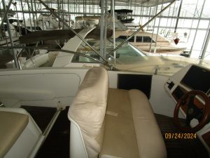 helm, Sealine T47, trawler for sale