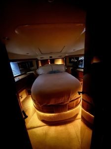 bed, Sealine T47, trawler for sale