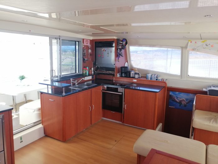 salon, Leopard 48, catamaran for sale
