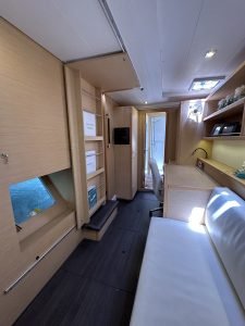 interior, Lagoon 400, catamaran for sale