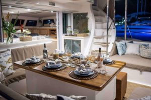 salon, Royal Cape 570 Majestic, catamaran for sale