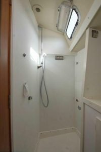 bath, Hallberg Rassy 53, sailboat for sale
