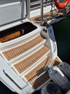 deck, Lagoon 450, catamaran for sale
