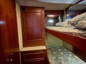 bed, Post 46, trawler for sale