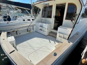 cockpit, Post 46, trawler for sale