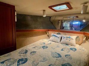 bed, Post 46, trawler for sale