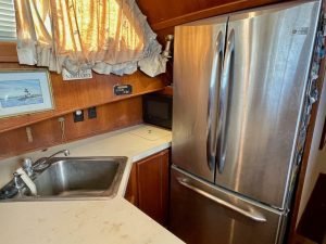 interior, Post 46, trawler for sale