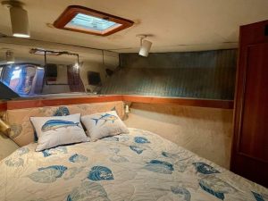 bed, Post 46, trawler for sale