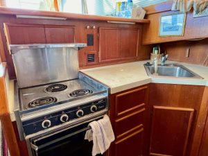 interior, Post 46, trawler for sale