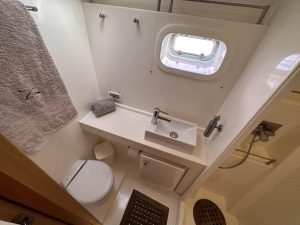 bath, Sunreef 62, catamaran for sale