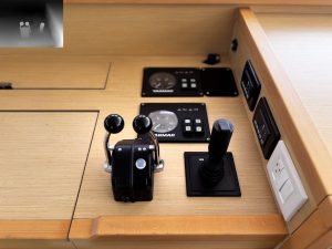 navigation station, Lagoon 560, catamaran for sale