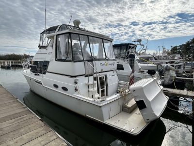 Carver 40 Cockpit