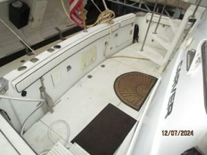 cockpit, Carver 40, trawler for sale