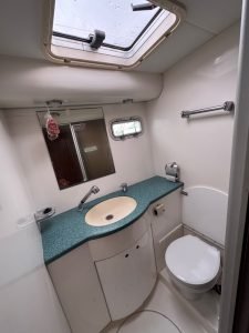 bath, FP 56 Marquises, catamaran for sale