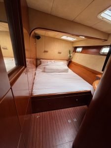 bed, FP 56 Marquises, catamaran for sale