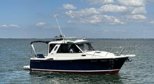 underway, Cutwater, trawler for sale